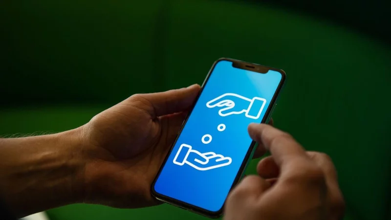 Gutes tun, Gutes bekommen: Wer spendet, kann seine Zuwendung steuerlich geltend machen. - &copy; Zacharie Scheurer/dpa-tmn