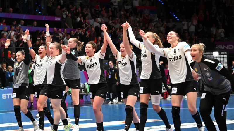 Die deutschen Handballerinnen haben bei der Heim-WM bisher überzeugt. - © Katharina Kausche/dpa