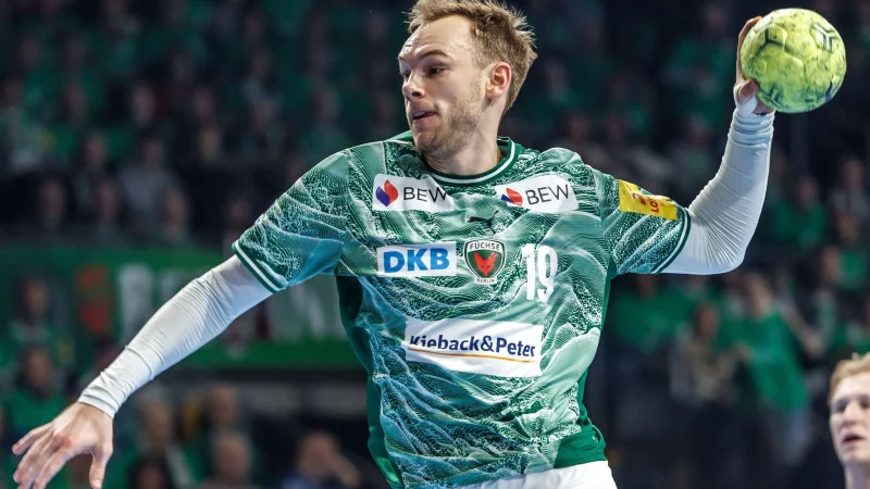 Auch Welthandballer Mathias Gidsel konnte die dritte Heimpleite nicht verhindern - © Andreas Gora/dpa