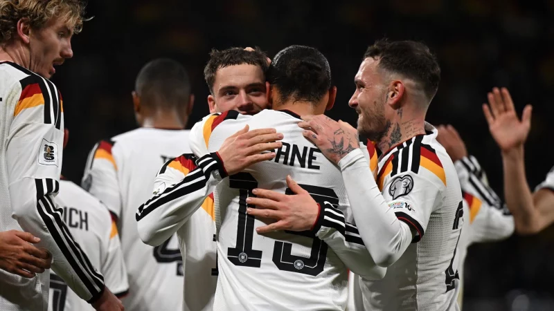 Jubel im deutschen Team: Ein Sieg &uuml;ber die Slowakei macht die WM-Qualifikation perfekt. - &copy; Robert Michael/dpa