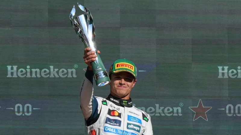 Mit einem Punkt Vorsprung der neue WM-Führende: Lando Norris- - © Fernando Llano/AP/dpa