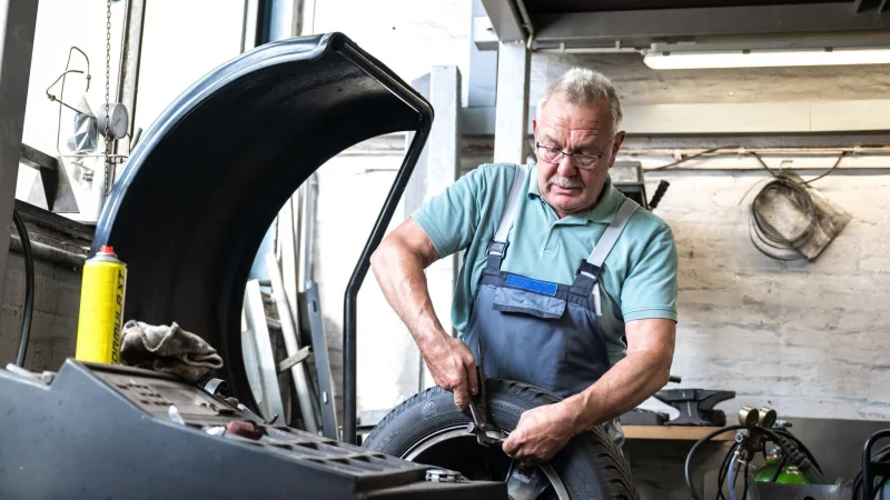 Weiter arbeiten trotz Erreichen des Renteneintrittsalters? Ab dem 1. Januar 2026 kann sich das dank Einf&uuml;hrung der Aktivrente lohnen. - &copy; Benjamin Nolte/dpa-tmn