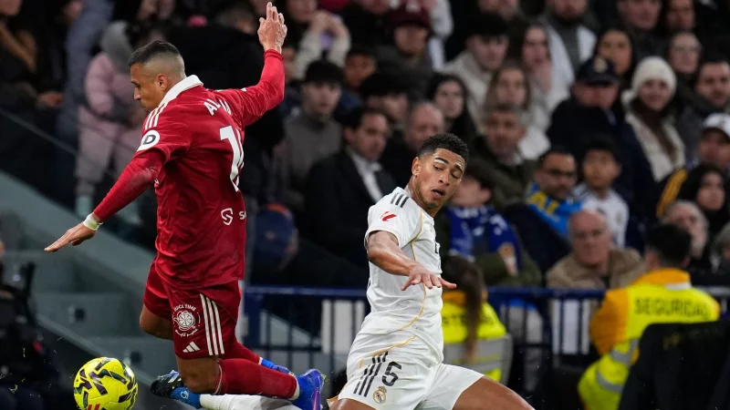 Jude Bellingham brachte Real Madrid gegen den FC Sevilla in F&uuml;hrung. - &copy; Manu Fernandez/AP/dpa