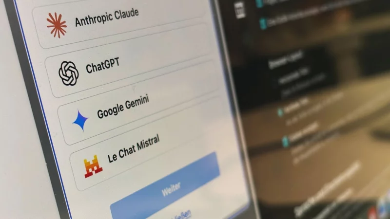 Chatbot-Integration: &Uuml;ber die &uuml;berarbeitete Sidebar lassen sich in Firefox schnell auf Claude, ChatGPT, Gemini und Le Chat zugreifen. - &copy; Franziska Gabbert/dpa-tmn