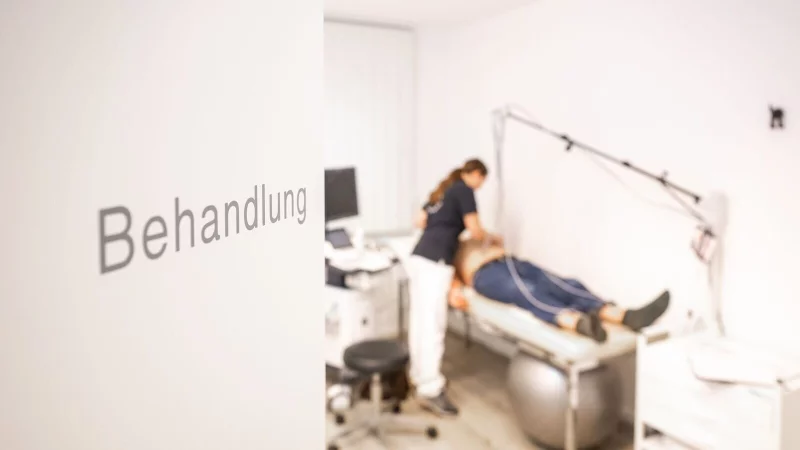 H&ouml;here Zusatzbeitr&auml;ge machen die Krankenversicherung teurer &ndash; doch lohnt es sich, die Kasse zu wechseln? - &copy; Benjamin Nolte/dpa-tmn