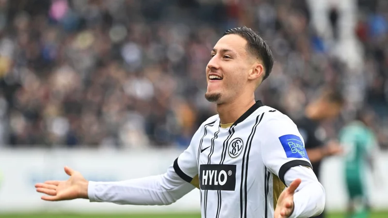 Younes Ebnoutalib wechselt von der SV Elversberg zu Eintracht Frankfurt. (Archivbild) - &copy; Harald Tittel/dpa