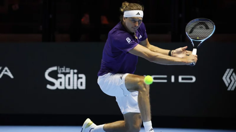 Kassierte die nächste Niederlage gegen seinen Angstgegner: Alexander Zverev. - © Felice Calabro/IPA via ZUMA Press/dpa