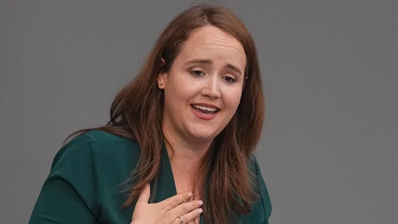 Ricarda Lang setzt auf Instagram ein deutliches Zeichen. (Archivbild) - © Michael Kappeler/dpa