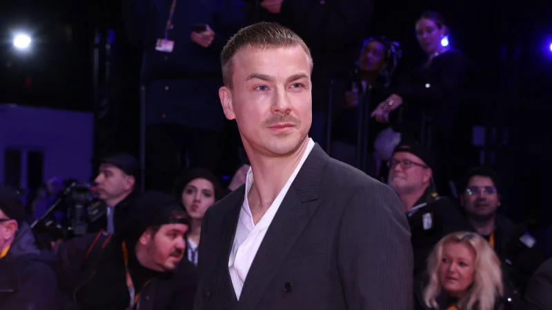 Es scheint, als spiele Albrecht Schuch die Romanfigur nicht, sondern habe sich in sie verwandelt. (Archivbild) - &copy; Gerald Matzka/dpa