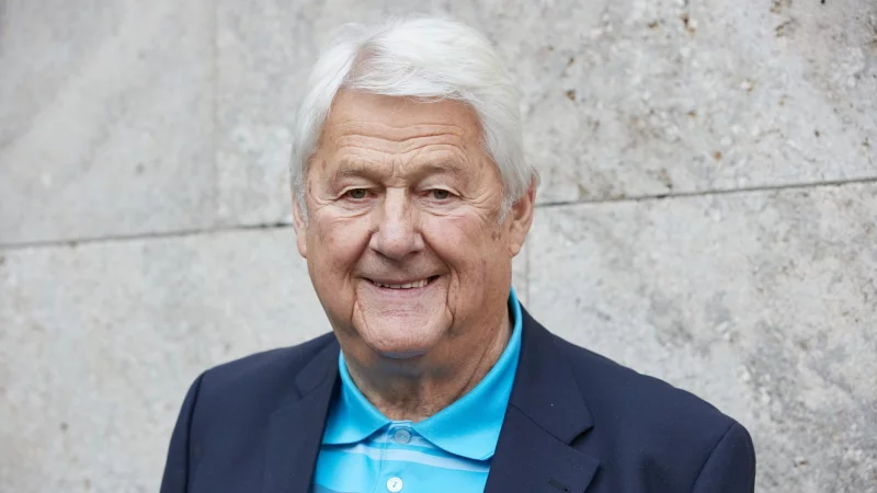 Trauer um eine Werder-Legende: Max Lorenz ist gestorben. (Archivbild) - © Georg Wendt/dpa