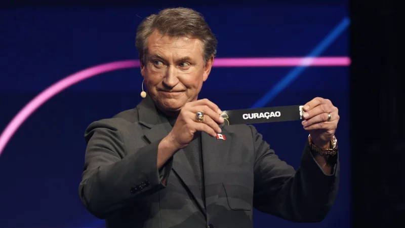 Eishockey-Legende Wayne Gretzky zog Curaçao in die deutsche Gruppe. - © Dan Mullan/POOL Getty/AP/dpa