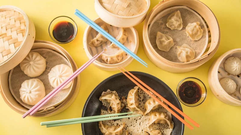Ob aus Dampfkorb oder Pfanne: Allein in Asien ist die Vielfalt an Teigtaschenvarianten beeindruckend. - &copy; Christin Klose/dpa-tmn