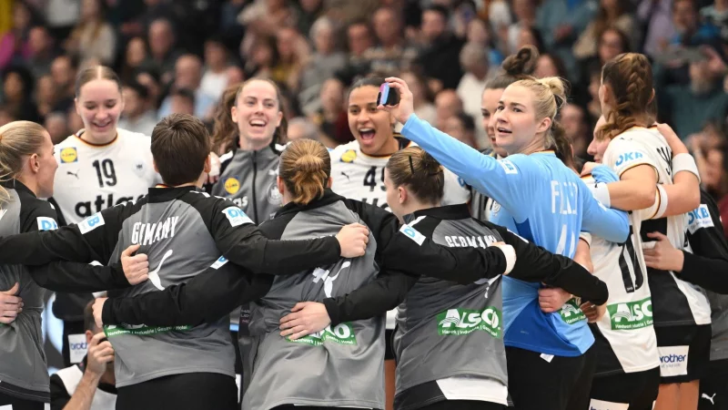Die deutschen Handballerinnen sind vor dem WM-Auftakt im Stimmungshoch. - &copy; Marijan Murat/dpa