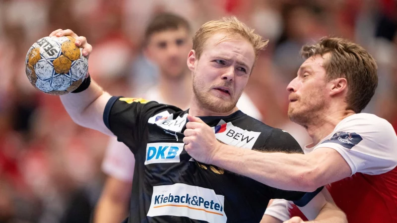 Nationalspieler Matthes Langhoff war bester Werfer der Füchse bei Kolstad. (Archivbild) - © Bo Amstrup/Ritzau Scanpix Foto/dpa