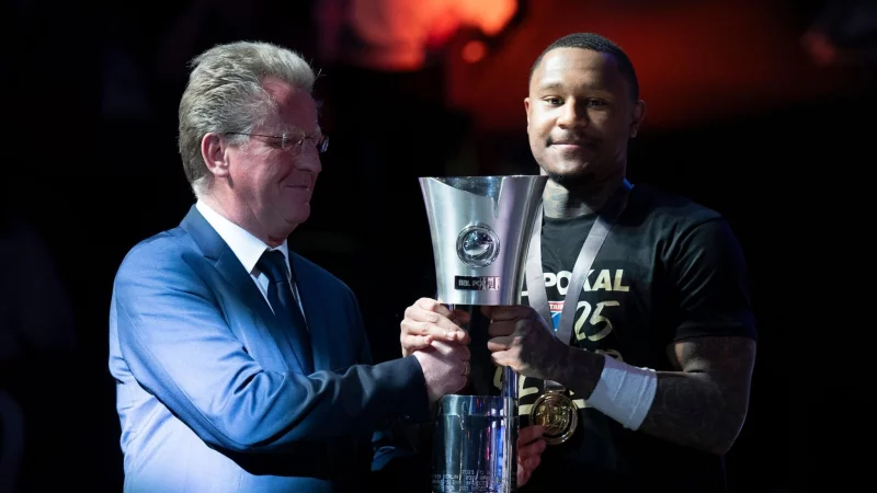 Stefan Holz und die BBL ver&ouml;ffentlichten zum zweiten Mal Kennzahlen. (Archivbild) - &copy; Sebastian Kahnert/dpa