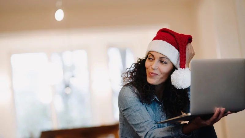 Das ist es! - Brainstorming mit einem Chatbot kann den Durchbruch bei &laquo;Geschenk-Blockaden&raquo; bringen. - &copy; Joseffson/Westend61/dpa-tmn