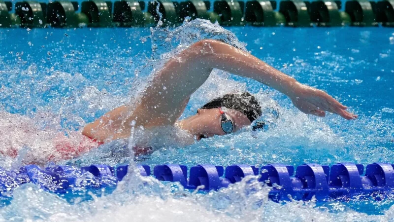 Maya Werner holte Silber über 1.500 Meter Freistil bei der Kurzbahn-EM. - © Lee Jin-man/AP/dpa