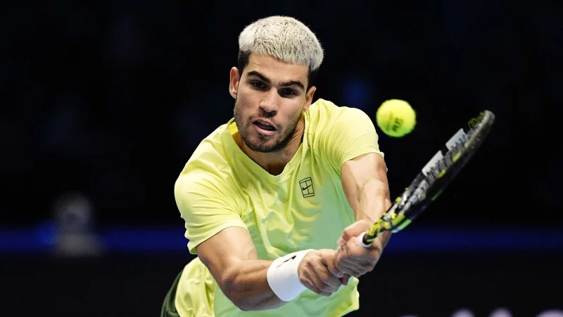 Muss seinen Start f&uuml;r die Davis-Cup-Endrunde absagen: Carlos Alcaraz. - &copy; Marco Alpozzi/LaPresse via ZUMA Press/dpa