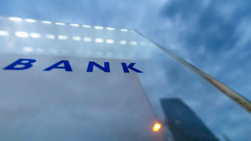 Welche Ausk&uuml;nfte darf meine Bank eigentlich von mir verlangen? Das kommt ganz darauf an, welches Produkt nachgefragt wird. - &copy; Andreas Arnold/dpa/dpa-tmn