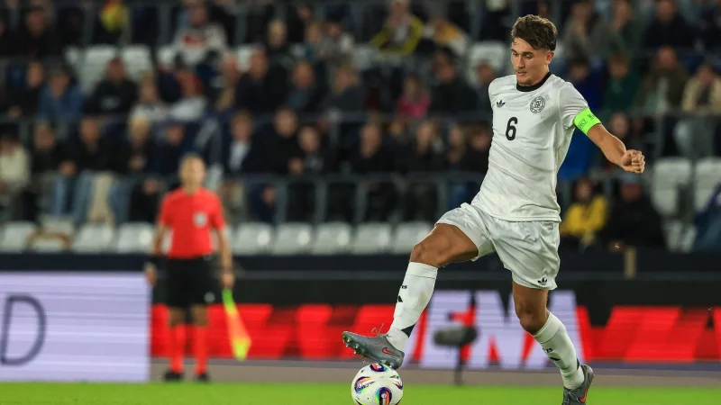 Bayern-Profi Tom Bischof wird die deutsche U21 als Kapit&auml;n anf&uuml;hren. - &copy; Jan Woitas/dpa