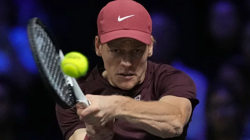 Ist wieder die Nummer 1 der Tennis-Welt: Jannik Sinner. - &copy; Christophe Ena/AP/dpa