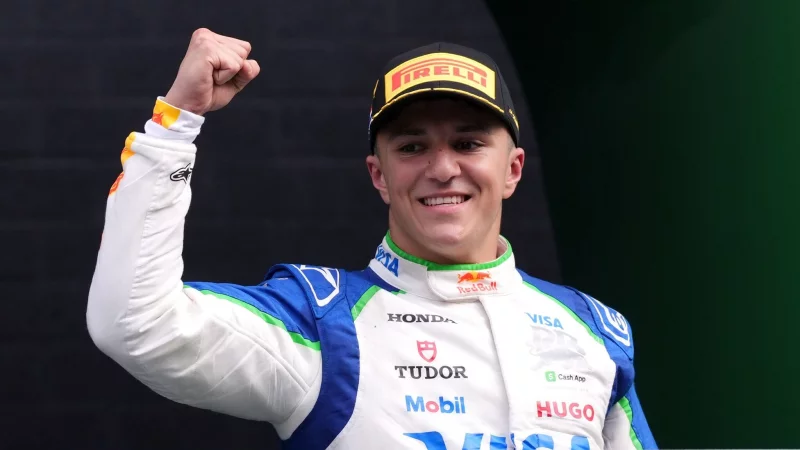 Isack Hadjar wird der neue Teamkollege von Max Verstappen. (Archivbild) - © Bradley Collyer/PA Wire/dpa