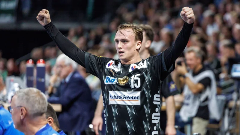 F&uuml;chse-Spielmacher Tobias Gr&ouml;ndahl steuerte sechs Tore zum Pokalerfolg bei. (Archivbild) - &copy; Andreas Gora/dpa