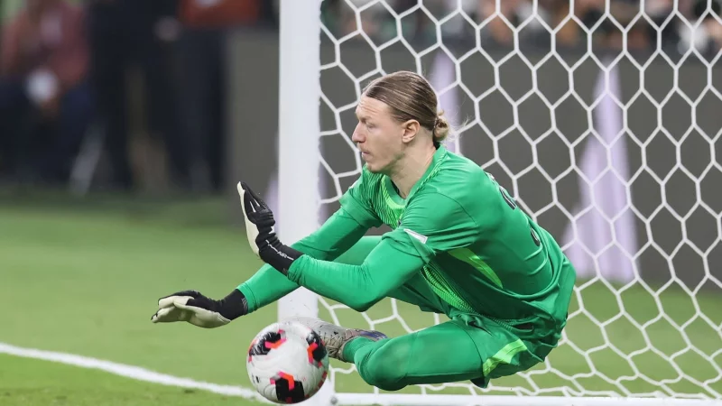 War im Elfmeterschie&szlig;en kaum zu &uuml;berwinden: Matwei Safanow - &copy; Hussein Sayed/AP/dpa