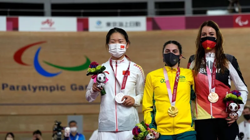 Gewann Gold in Tokio: Die Australierin Paige Greco (Mitte). (Archivfoto) - &copy; Shuji Kajiyama/AP/dpa