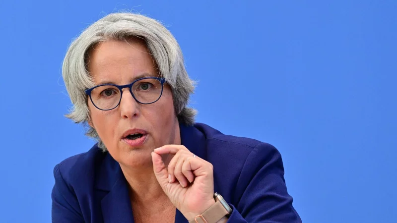 Kerstin Claus ist seit 2022 die Unabh&auml;ngige Bundesbeauftragte gegen sexuellen Missbrauch von Kindern und Jugendlichen. (Archivfoto) - &copy; Sebastian Christoph Gollnow/dpa