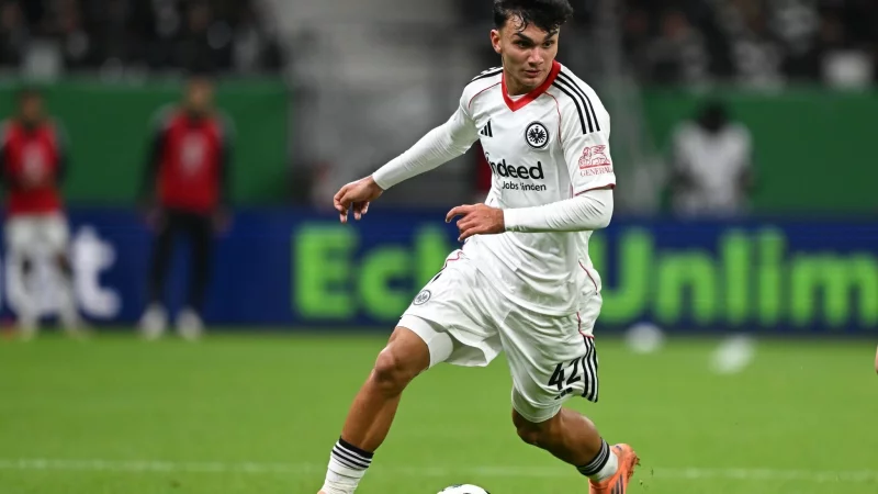 Eintracht-Profi Can Uzun f&auml;llt erst mal aus (Archivbild) - &copy; Arne Dedert/dpa