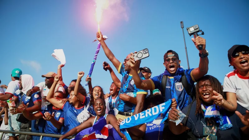 Partystimmung auf der Insel: Kap Verde ist WM-Teilnehmer. - © Cristiano Barbosa/AP/dpa
