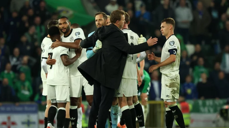 Die deutschen Nationalspieler und Bundestrainer Julian Nagelsmann haben wieder Hoffnung wegen der WM-Auslosung. (Archivbild) - © Christian Charisius/dpa