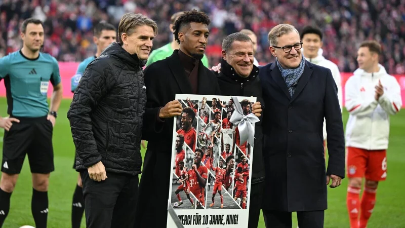 Der FC Bayern verabschiedet Kingsley Coman (2.v.l). - © Sven Hoppe/dpa