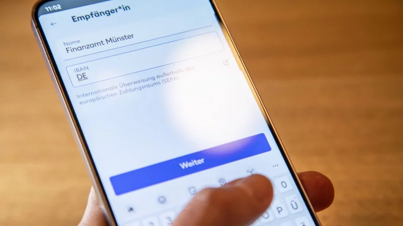 Seit dem 9. Oktober 2025 bei Steuerüberweisungen noch wichtiger: Die Überprüfung der Empfängerdaten. - © Christin Klose/dpa-tmn