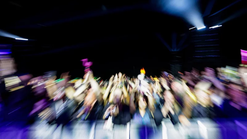 Nach einer Vorauswahl soll eine Jury entscheiden, welche Projekte - etwa bei Clubs oder Musikfestivals - gefördert werden. (Symbolbild). - © Frank Molter/dpa