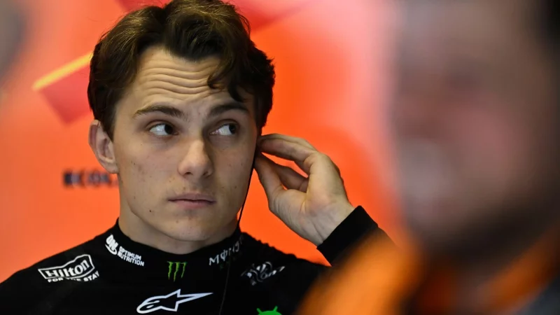 Nur Zuschauer beim ersten Freien Training fürs Formel-1-Finale: Oscar Piastri. (Archivbild) - © Denes Erdos/AP/dpa