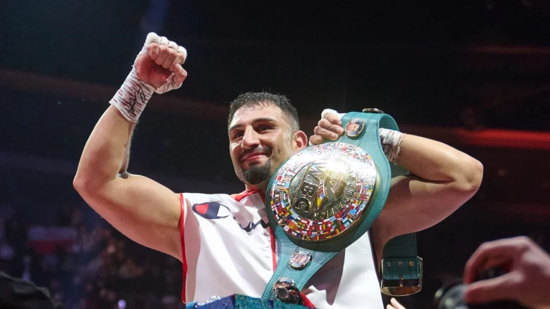 Der deutsche Schwergewichtsboxer Agit Kabayel hat seinen Interims-WM-Titel verteidigt. - &copy; Bernd Thissen/dpa