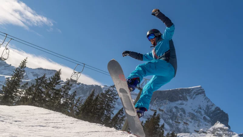 F&uuml;r uneingeschr&auml;nkten Pistenspa&szlig; braucht es die richtige Kleidung - am besten im Zwiebelprinzip. - &copy; Benjamin Nolte/dpa-tmn