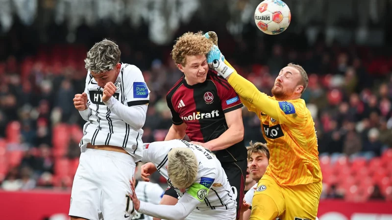 Piet Scobel gibt ein starkes Startelfdeb&uuml;t beim 1. FC N&uuml;rnberg. - &copy; Daniel Karmann/dpa