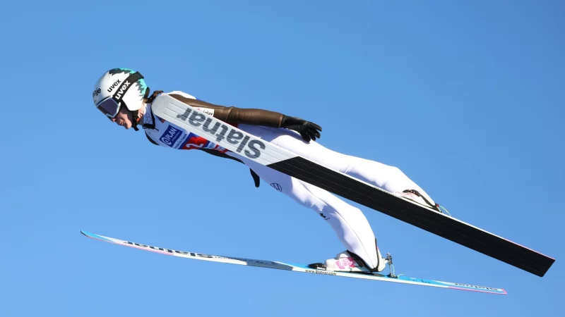 Nika Prevc fliegt oft allen davon. (Archivbild) - &copy; Karl-Josef Hildenbrand/dpa