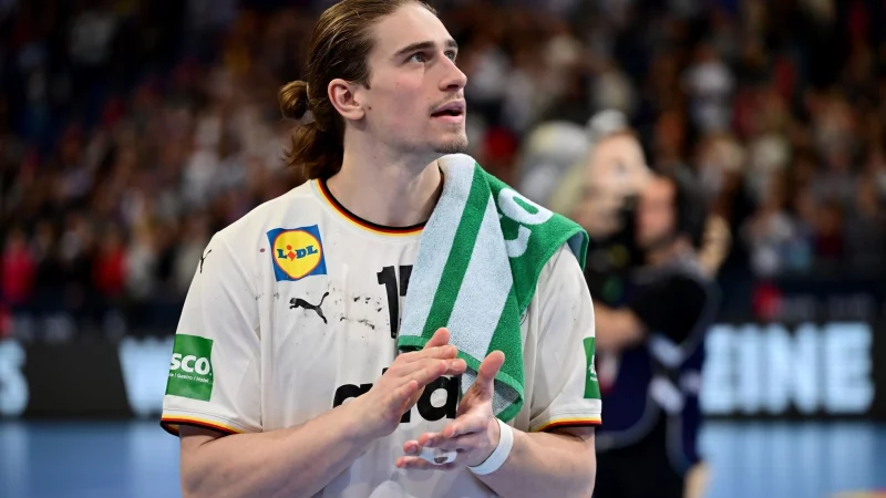 Juri Knorr geht kerngesund in die Handball-EM. - &copy; Sina Schuldt/dpa