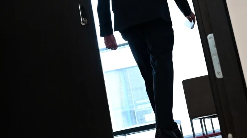 Wer aus Wut spontan k&uuml;ndigt, muss in aller Regel auch mit der Entscheidung leben. - &copy; Arne Dedert/dpa/dpa-tmn