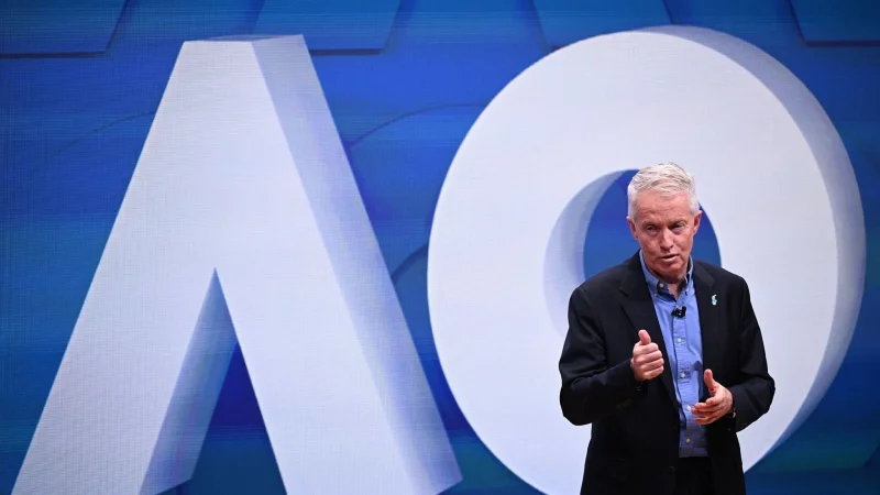 Australian-Open-Boss Craig Tiley will mit den Tennisprofis &uuml;ber die vielen Kameras auf der Anlage reden. - &copy; James Ross/AAP/dpa