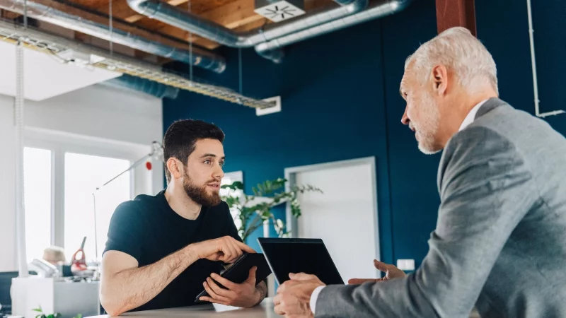 Angst vor Vorgesetzten zu haben ist eigentlich ganz normal - problematisch wird es, wenn uns die Angst im Job blockiert. - &copy; Zacharie Scheurer/dpa-tmn