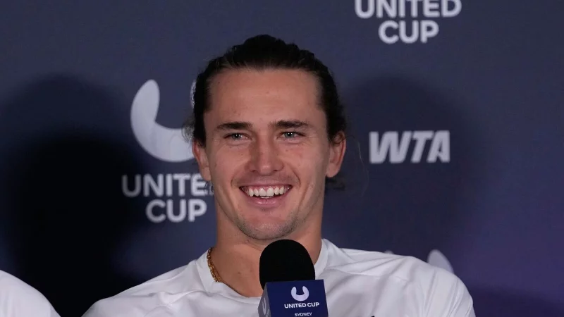 F&uuml;hlt sich wie ein Dieselmotor: Tennisstar Alexander Zverev. - &copy; Rick Rycroft/AP/dpa