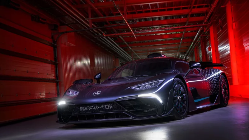 Formel 1 f&uuml;r die Stra&szlig;e: Der zugleich formsch&ouml;ne AMG One ist nicht nur s&uuml;ndhaft teuer, sondern auch schon ausverkauft. - &copy; Dominic Fraser/The Loh Collection/dpa-tmn