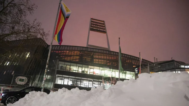 Die abgesagten Bundesliga-Spiele vom vergangenen Wochenende sind neu terminiert worden. (Archivbild) - &copy; Focke Strangmann/dpa
