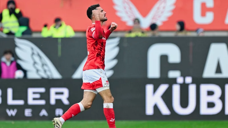 Ivan Prtajin traf f&uuml;r Kaiserslautern zum 1:1. - &copy; Uwe Anspach/dpa