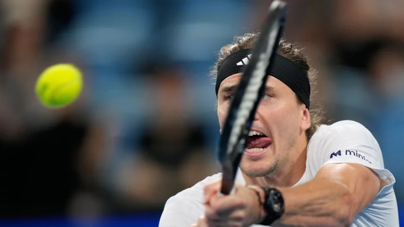 Alexander Zverev streckte sich vergeblich. - &copy; Rick Rycroft/AP/dpa